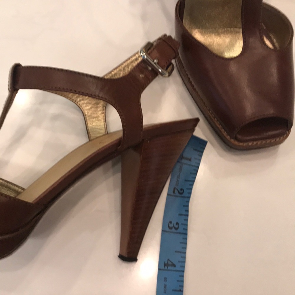 PRADA heels - Picture 3 of 7